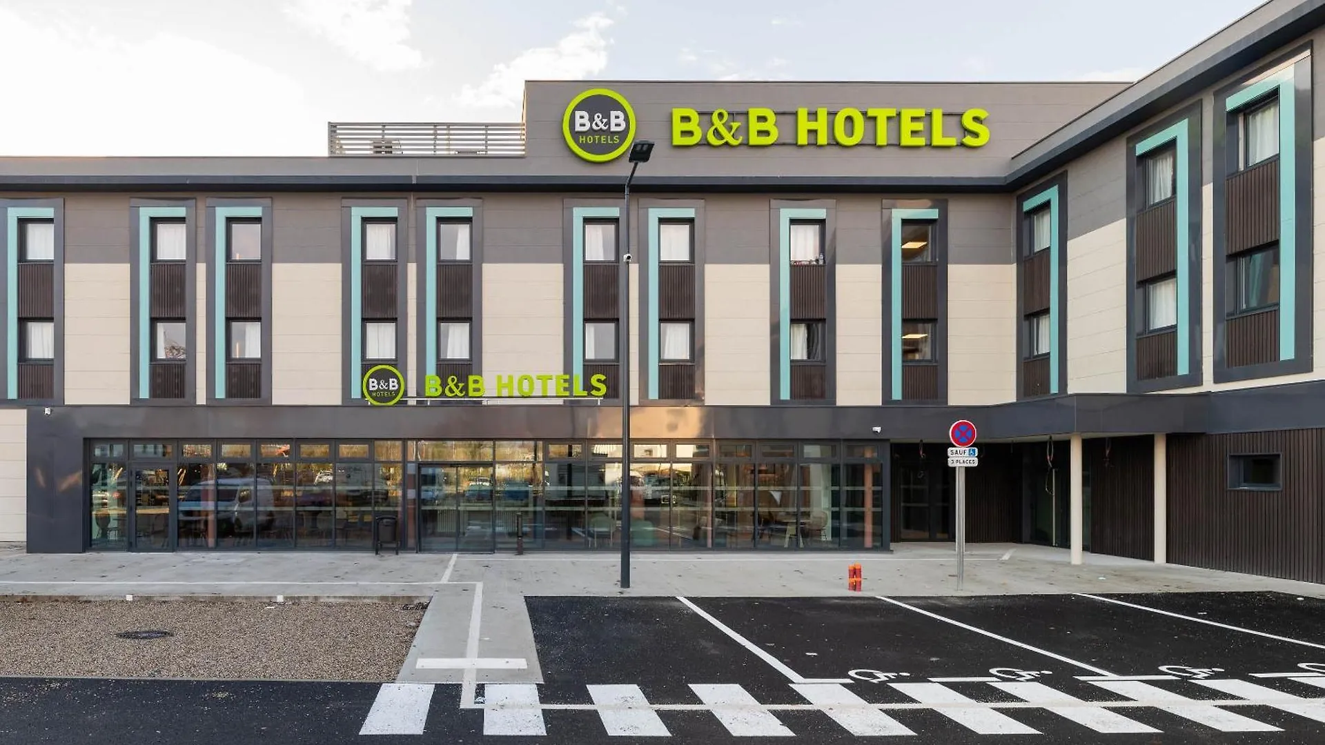 B&B Hotel Massieux Genay